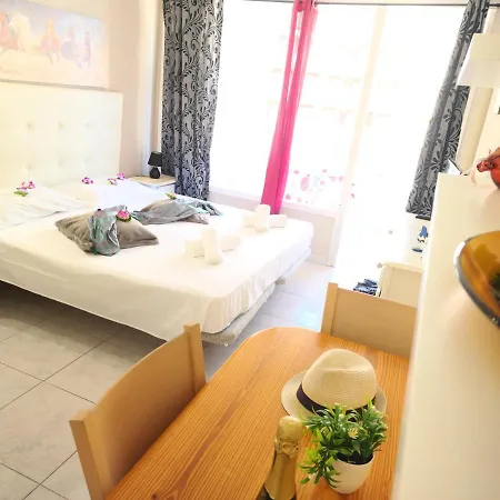 Daire 323 Borinquen Studio Wifi Free Ocean View Playa de las Américas